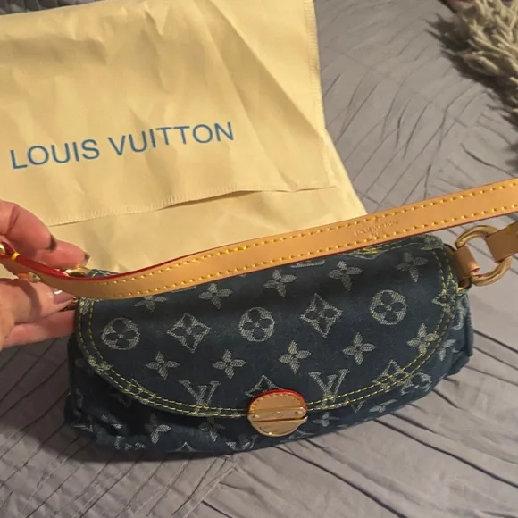 Louis Vuitton Look Alike Denim Monogram Shoulder Bag - Picture 3 of 6